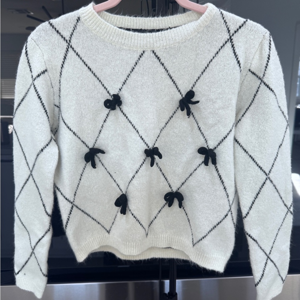 Aqua blues White Knit Sweater with Black Bow Detail | | Cozy & Chic. Size: S